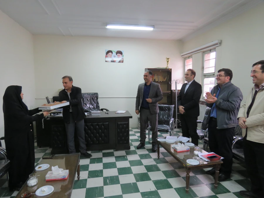 جلسه برنامه ریزی و هماهنگی ویژه« هفته کتاب و کتابخوانی و کتابدار» 4