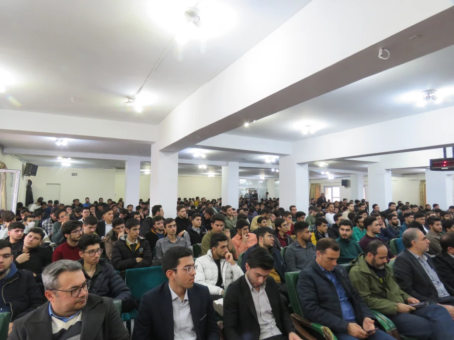 آئین استقبال از نودانشجو معلمان 1404 در سالن اجتماعات پردیس علامه امینی برگزار شد. 12