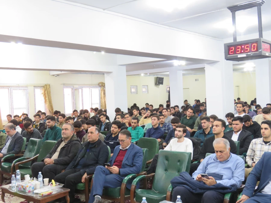 آئین استقبال از نودانشجو معلمان 1404 در سالن اجتماعات پردیس علامه امینی برگزار شد. 15