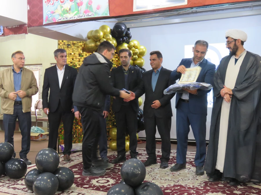 آئین استقبال از نودانشجو معلمان 1404 در سالن اجتماعات پردیس علامه امینی برگزار شد. 20