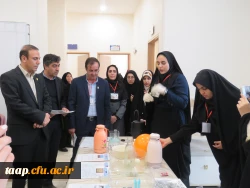 بازدید از دستاوردهای دانشجومعلمان در ششمین همایش ملی فیزیک در پردیس فاطمه الزهرا(س) تبریز 2
