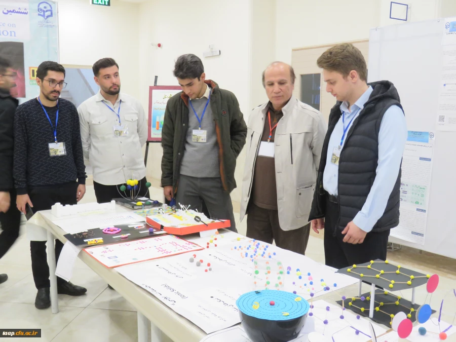 بازدید از دستاوردهای دانشجومعلمان در ششمین همایش ملی فیزیک در پردیس فاطمه الزهرا(س) تبریز 2