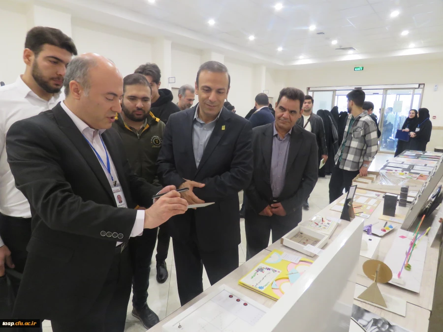 بازدید از دست سازه های دانشجومعلمان در ششمین همایش ملی ریاضی در پردیس فاطمه الزهرا(س) تبریز 3