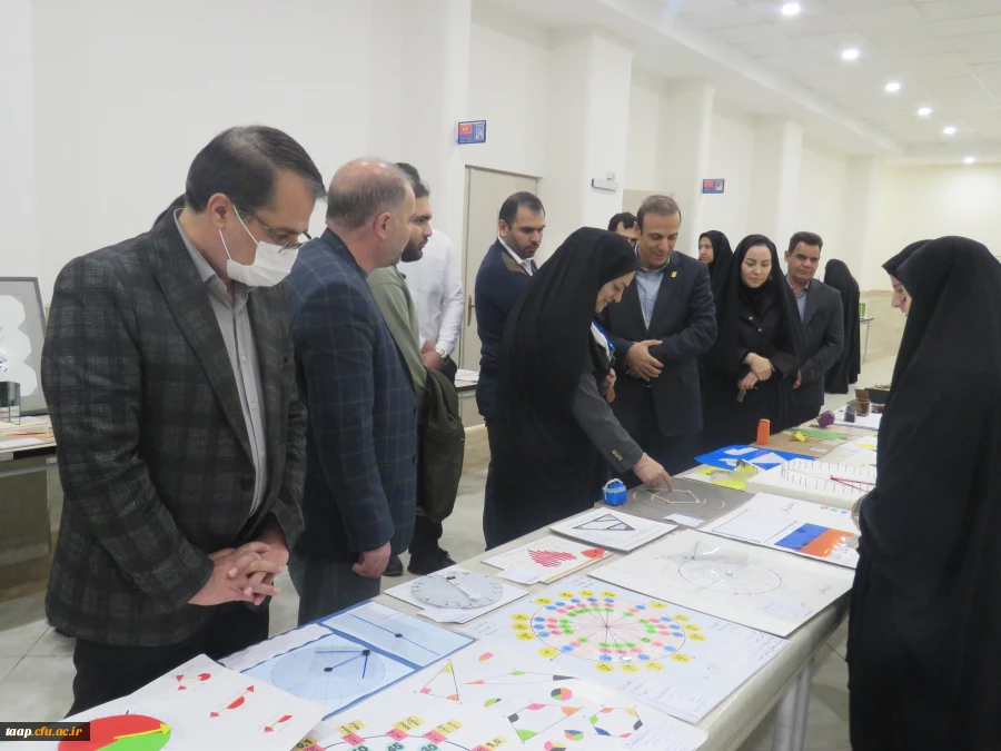 بازدید از دست سازه های دانشجومعلمان در ششمین همایش ملی ریاضی در پردیس فاطمه الزهرا(س) تبریز 6