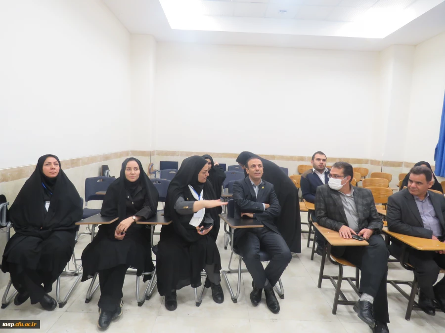 بازدید از دست سازه های دانشجومعلمان در ششمین همایش ملی ریاضی در پردیس فاطمه الزهرا(س) تبریز 2