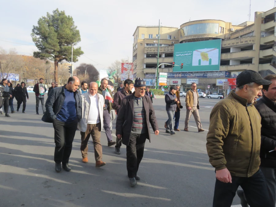 حضور پر شور خانواده ولایتمدار دانشگاه فرهنگیان آذربایجان شرقی در راهپیمایی محکومیت اغتشاشگران آمریکایی و صهیونیستی 5