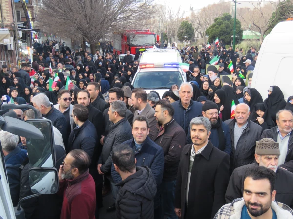 حضور پر شور خانواده ولایتمدار دانشگاه فرهنگیان آذربایجان شرقی در راهپیمایی محکومیت اغتشاشگران آمریکایی و صهیونیستی 10