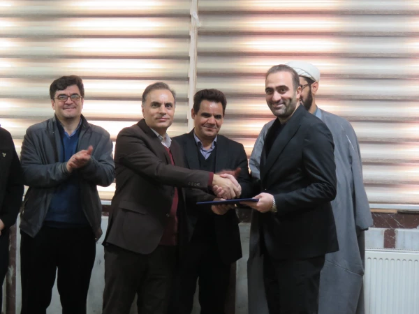 دکتر داود قاسم زاده معاونت آموزشی،پژوهشی و فرهنگی پردیس علامه امینی تبریز منصوب شد. 2