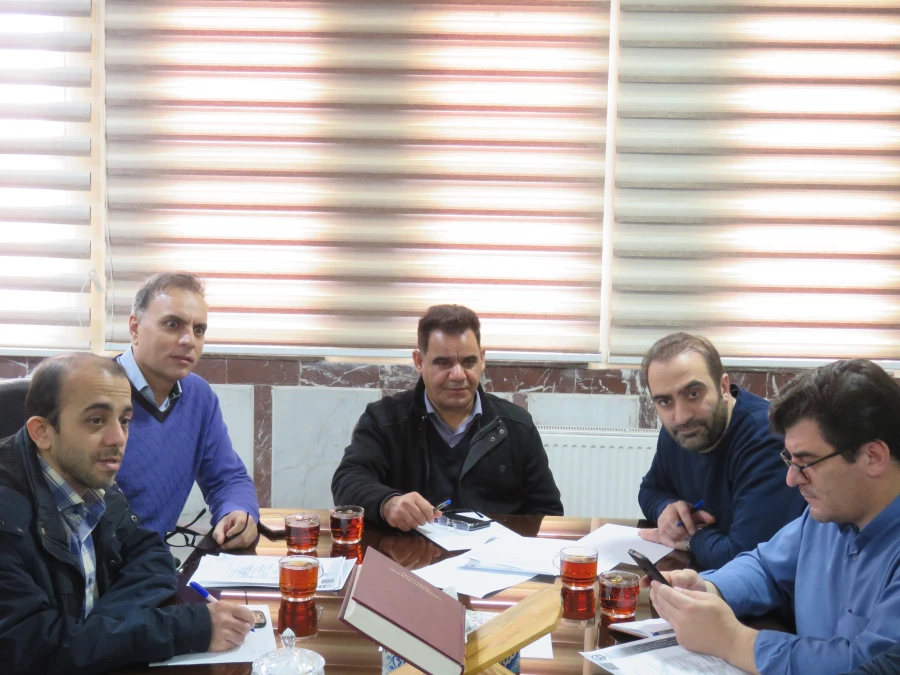 جلسه هماهنگی رهنامه در اتاق ریاست  پردیس برگزار شد. 3