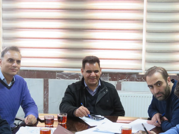 جلسه هماهنگی رهنامه در اتاق ریاست  پردیس برگزار شد. 4