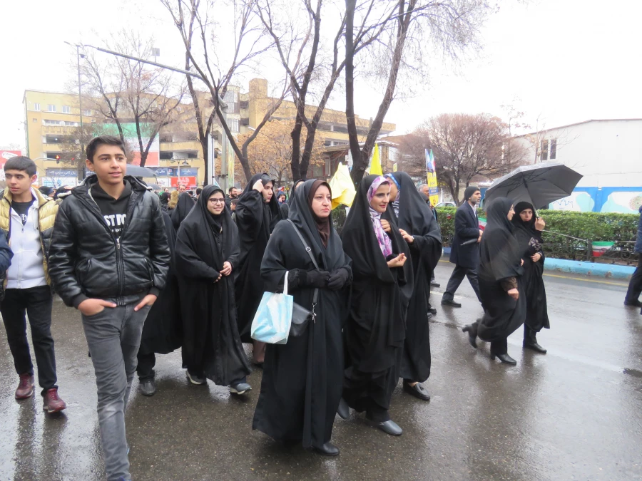 حضور پر شور خانواده ولایتمدار دانشگاه فرهنگیان آذربایجان شرقی در راهپیمایی 22 بهمن ماه 1404 9