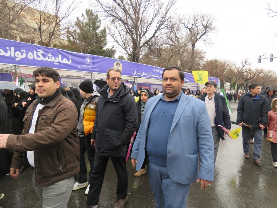 حضور پر شور خانواده ولایتمدار دانشگاه فرهنگیان آذربایجان شرقی در راهپیمایی 22 بهمن ماه 1404 10
