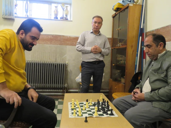 به مناسبت گرامیدشت 29 بهمن  مسابقات تنیس روی میز ، دارت، شطرنج و فوتبال دستی روز سه شنبه 28 بهمن در سالن الغدیر  برگزار گردید.  6