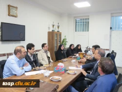 جلسه بررسی مشکلات آموزشی دانشگاه در اتاق ریاست پردیس علامه امینی برگزار شد. 5