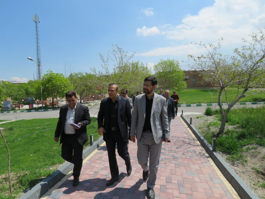 بازدید معاون فرهنگی دانشگاه از پردیس علامه امینی  8