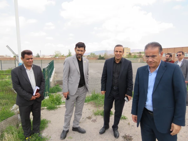 بازدید معاون فرهنگی دانشگاه از پردیس علامه امینی  16